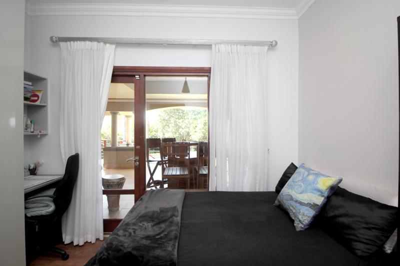 5 Bedroom Property for Sale in Linkside Western Cape